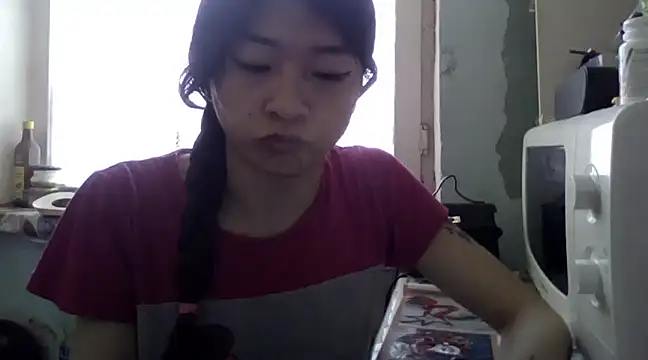 Snapshot of CarlyJoy chatting on February 20, 2025, 10:27 am CarlyJoy online show from February 20, 2025, 10:27 am