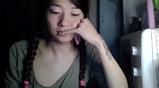 Snapshot of CarlyJoy chatting on February 26, 2025, 6:32 pm CarlyJoy online show from February 26, 2025, 6:32 pm