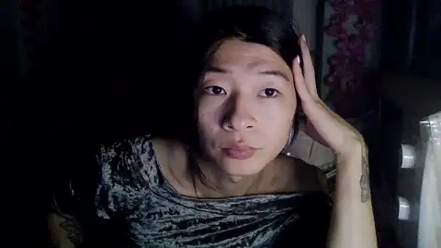 CarlyJoy online show from September 19, 2025, 2:51 pm