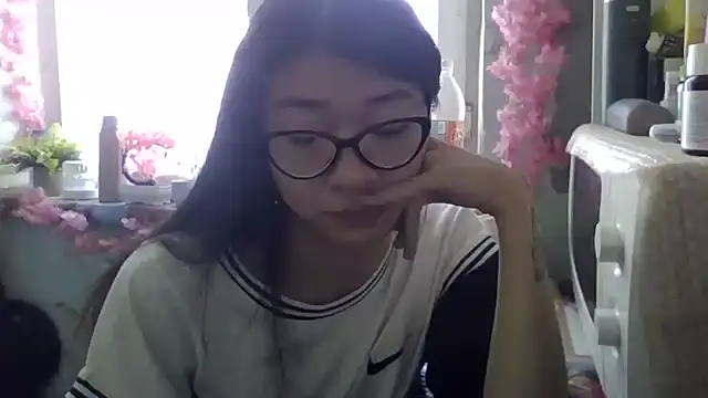 Snapshot of CarlyJoy chatting on October 3, 2025, 8:55 am CarlyJoy online show from October 3, 2025, 8:55 am