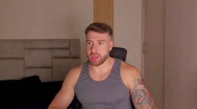 Snapshot of paul_rogerr chatting on January 11, 2025, 1:16 am paul rogerr online show from January 11, 2025, 1:16 am