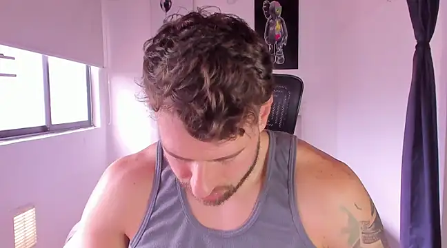 Snapshot of paul_rogerr chatting on March 14, 2025, 3:36 pm paul rogerr online show from March 14, 2025, 3:36 pm