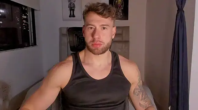 Snapshot of paul_rogerr chatting on March 16, 2025, 12:45 am paul rogerr online show from March 16, 2025, 12:45 am