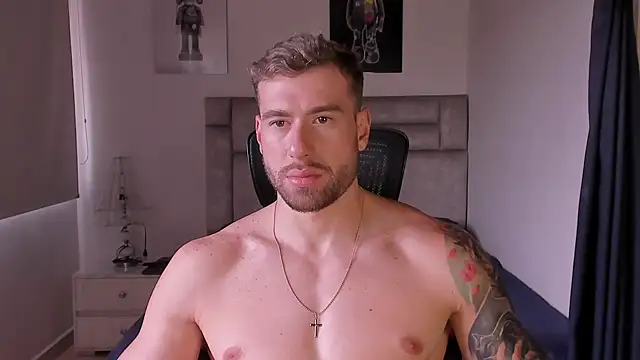 Snapshot of paul_rogerr chatting on October 18, 2025, 4:52 pm paul rogerr online show from October 18, 2025, 4:52 pm