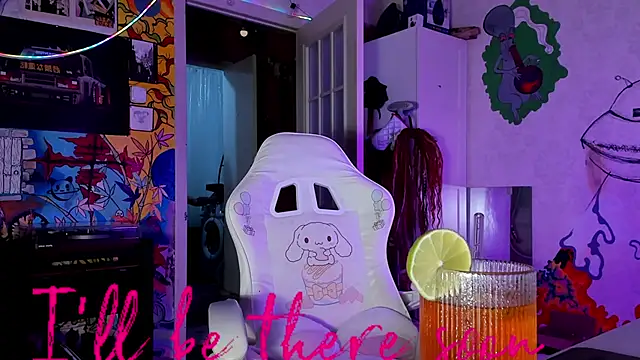 Snapshot of Sunny_Mouse_ chatting on September 17, 2025, 4:41 pm Sunny Mouse online show from September 17, 2025, 4:41 pm