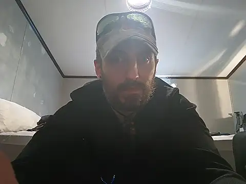 Bi curious86 online show from November 8, 2025, 6:51 pm