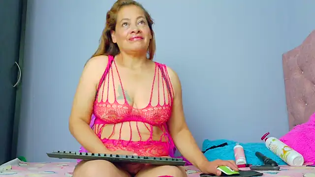 Snapshot of TifanyNasty chatting on November 1, 2025, 9:22 am TifanyNasty online show from November 1, 2025, 9:22 am