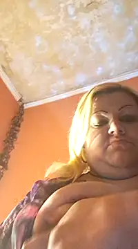 ducicsajsziii online show from January 19, 2025, 6:10 pm