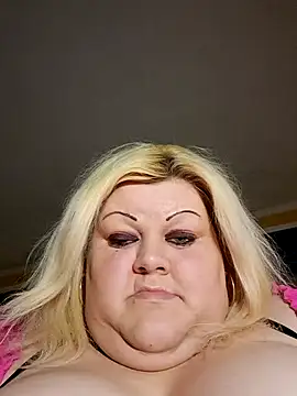 ducicsajsziii online show from February 12, 2025, 9:54 pm