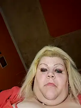 ducicsajsziii online show from March 13, 2025, 7:17 pm