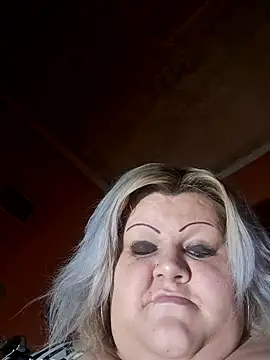 ducicsajsziii online show from September 26, 2025, 5:17 pm