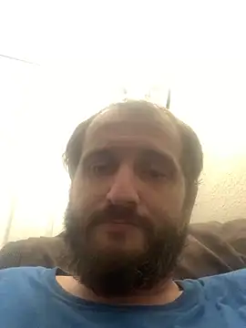 Snapshot of Bdb61mm chatting on December 2, 2025, 7:31 pm Bdb61mm online show from December 2, 2025, 7:31 pm