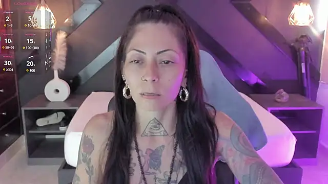 dark gotica online show from February 24, 2026, 7:12 pm