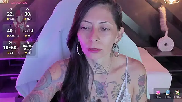 dark gotica online show from June 3, 2026, 7:08 pm