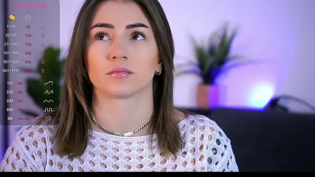 AishaCarter online show from October 29, 2025, 5:47 pm