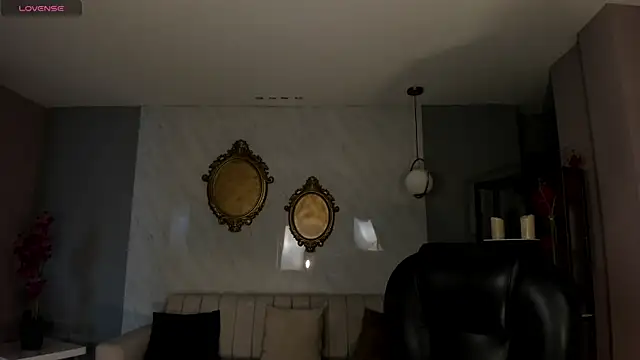 Snapshot of AlessiaCorleone_ chatting on September 25, 2025, 5:16 pm AlessiaCorleone online show from September 25, 2025, 5:16 pm