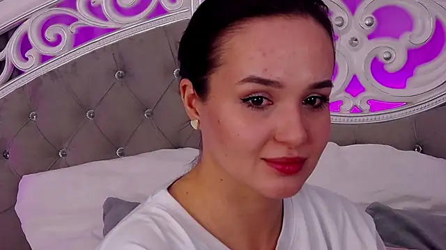 MeIisaLove online show from March 7, 2026, 6:27 pm