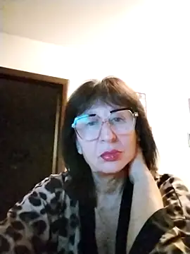 AlbinaXPretty online show from October 15, 2025, 8:09 pm