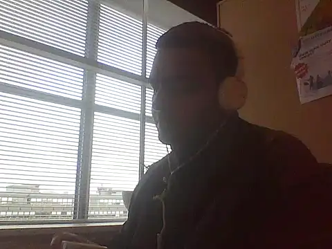 JohnBond009 online show from January 29, 2025, 1:28 pm