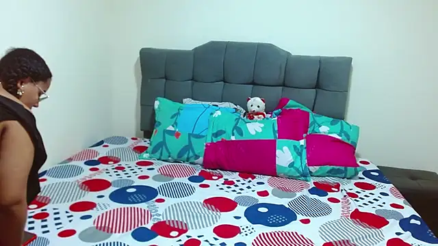 kelvin jhoseth1 online show from February 1, 2025, 2:16 am