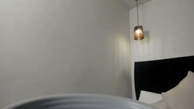 dolly zoe online show from March 11, 2026, 3:45 am