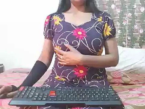 Snapshot of nikitahot3 chatting on January 4, 2025, 12:48 am nikitahot3 online show from January 4, 2025, 12:48 am