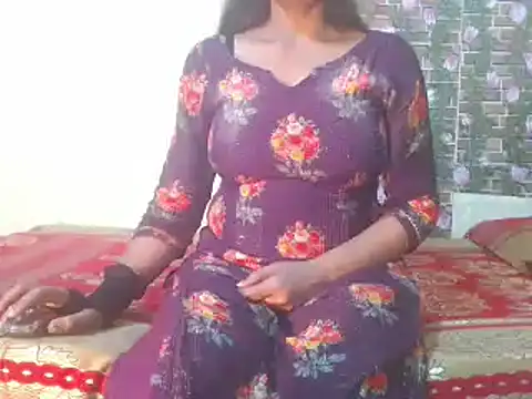 Snapshot of nikitahot3 chatting on January 8, 2025, 3:07 pm nikitahot3 online show from January 8, 2025, 3:07 pm