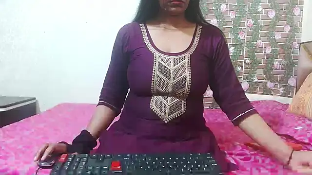 Snapshot of nikitahot3 chatting on March 11, 2025, 7:37 am nikitahot3 online show from March 11, 2025, 7:37 am