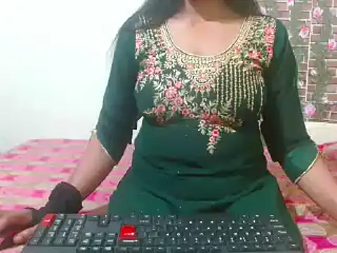 Snapshot of nikitahot3 chatting on March 13, 2025, 7:42 am nikitahot3 online show from March 13, 2025, 7:42 am