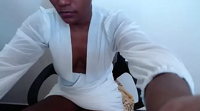 Snapshot of savage_laura chatting on March 1, 2025, 7:51 am savage laura online show from March 1, 2025, 7:51 am