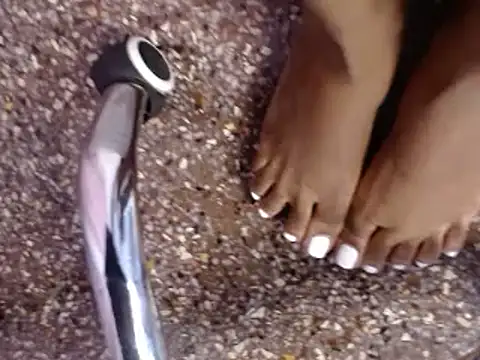 Snapshot of savage_laura chatting on March 5, 2025, 5:40 am savage laura online show from March 5, 2025, 5:40 am