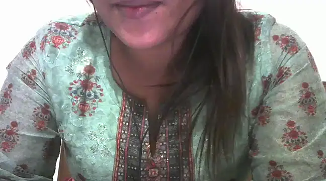 Snapshot of shekira99 chatting on February 2, 2025, 2:34 pm shekira99 online show from February 2, 2025, 2:34 pm