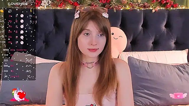 Snapshot of AliceLanley chatting on January 28, 2025, 12:32 pm AliceLanley online show from January 28, 2025, 12:32 pm