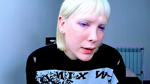 Snapshot of dollmore chatting on November 16, 2025, 7:03 am dollmore online show from November 16, 2025, 7:03 am