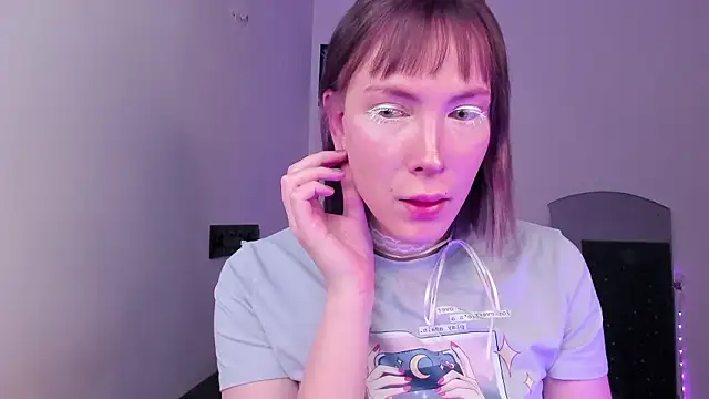 Snapshot of dollmore chatting on February 17, 2026, 6:03 pm dollmore online show from February 17, 2026, 6:03 pm