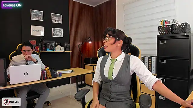 Snapshot of Office_Naughty_Girl chatting on March 18, 2025, 4:59 pm Office Naughty Girl online show from March 18, 2025, 4:59 pm