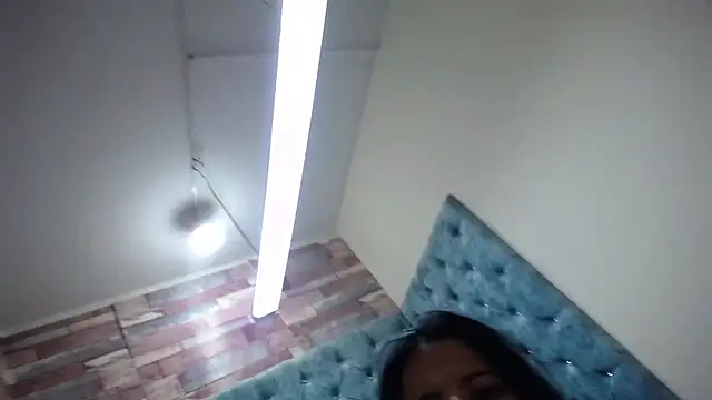 Snapshot of HornySkinny26 chatting on February 19, 2025, 7:50 am HornySkinny26 online show from February 19, 2025, 7:50 am