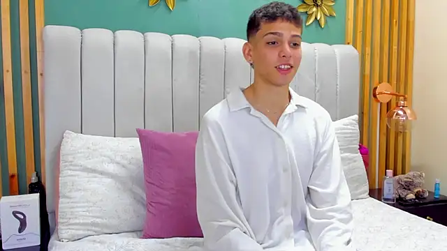 Snapshot of Jasson_smit chatting on December 7, 2024, 1:18 pm Jasson smit online show from December 7, 2024, 1:18 pm