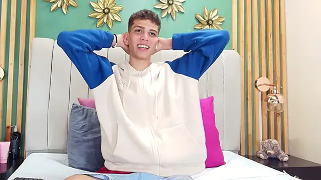 Snapshot of Jasson_smit chatting on January 14, 2025, 12:45 pm Jasson smit online show from January 14, 2025, 12:45 pm