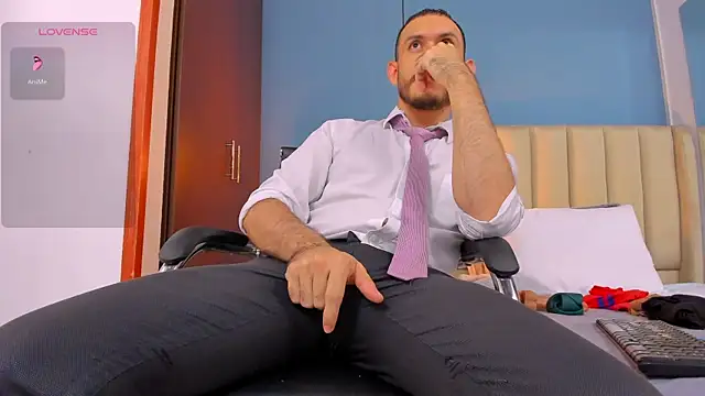 jeanpiere  online show from February 2, 2025, 12:57 pm