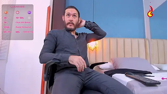 jeanpiere  online show from September 15, 2025, 7:58 pm