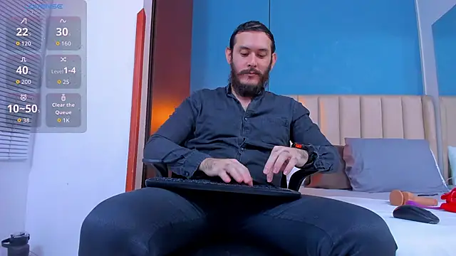 jeanpiere  online show from October 21, 2025, 3:07 am