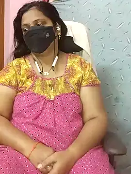 Snapshot of yours-kavaya chatting on December 25, 2024, 1:53 am yours-kavaya online show from December 25, 2024, 1:53 am