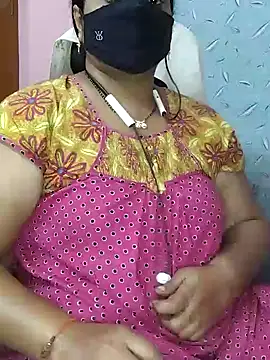 Snapshot of yours-kavaya chatting on December 25, 2024, 4:54 am yours-kavaya online show from December 25, 2024, 4:54 am