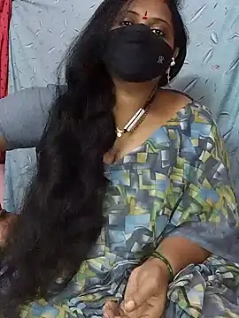 Snapshot of yours-kavaya chatting on December 27, 2024, 5:52 am yours-kavaya online show from December 27, 2024, 5:52 am