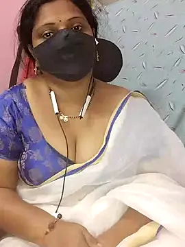 Snapshot of yours-kavaya chatting on December 31, 2024, 1:15 am yours-kavaya online show from December 31, 2024, 1:15 am