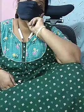 Snapshot of yours-kavaya chatting on January 26, 2025, 6:58 pm yours-kavaya online show from January 26, 2025, 6:58 pm