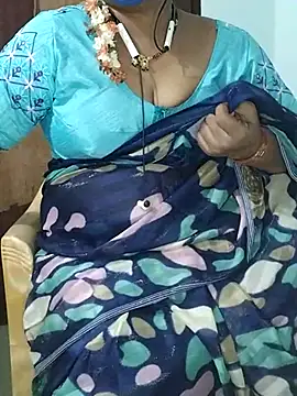 Snapshot of yours-kavaya chatting on March 10, 2025, 5:33 am yours-kavaya online show from March 10, 2025, 5:33 am