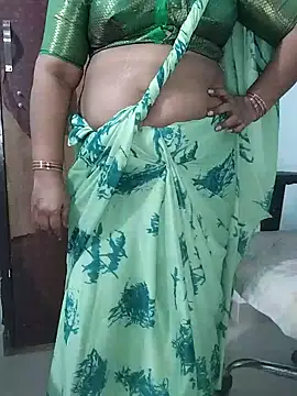 Snapshot of yours-kavaya chatting on March 11, 2025, 4:10 am yours-kavaya online show from March 11, 2025, 4:10 am