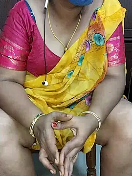 Snapshot of yours-kavaya chatting on October 10, 2025, 5:23 pm yours-kavaya online show from October 10, 2025, 5:23 pm